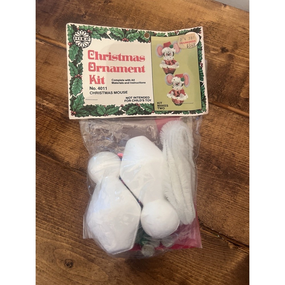 Vintage 1980 NOS Walco/Holiday Chenille Christmas Ornament Kit ~ Christmas Mouse